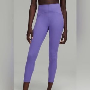 NWT Lululemon InStill High-Rise Tight 25"
Charged Indigo CHAI SIZE 12
